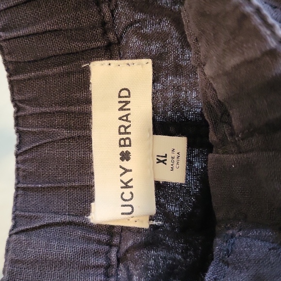 Lucky Brand Women's‎ Black Cargo Shorts - Picture 6 of 9